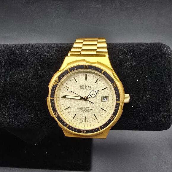 Mens Bill Blass Gold Tone Watch Quartz WORKING Works - Picture 8 of 10